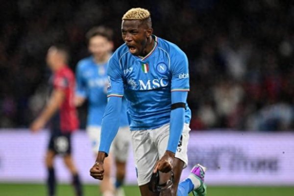 鑫东财配资 解约金7500万❗米体: 新月正谈判签奥斯梅恩, 那不勒斯已将其召回